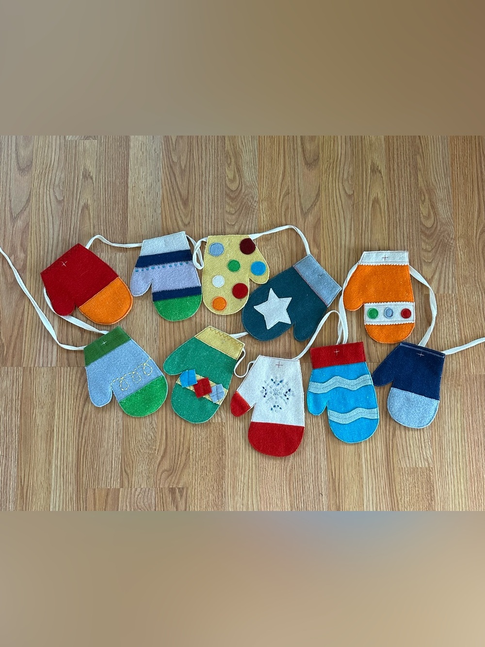 Land of Nod Colorful Fabric Mitten Garland Holiday Christmas Winter Decor